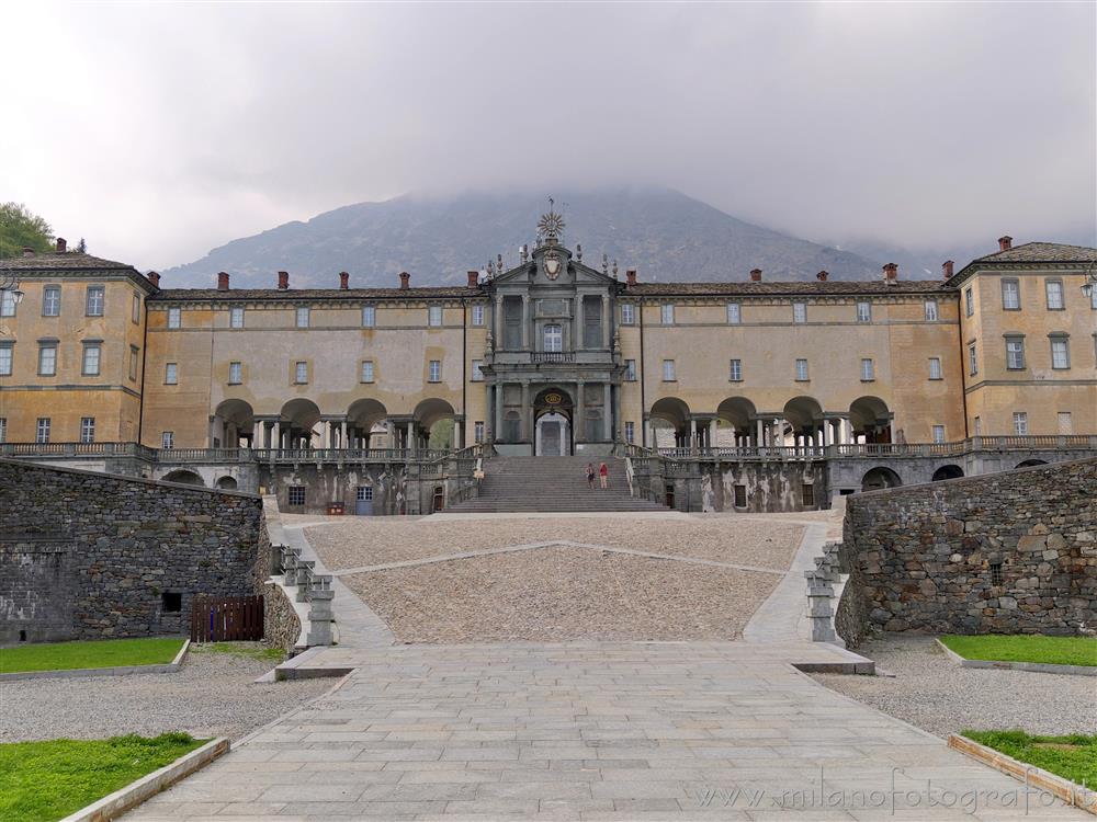 Biella - Cortile inferiore del Santuario di Oropa